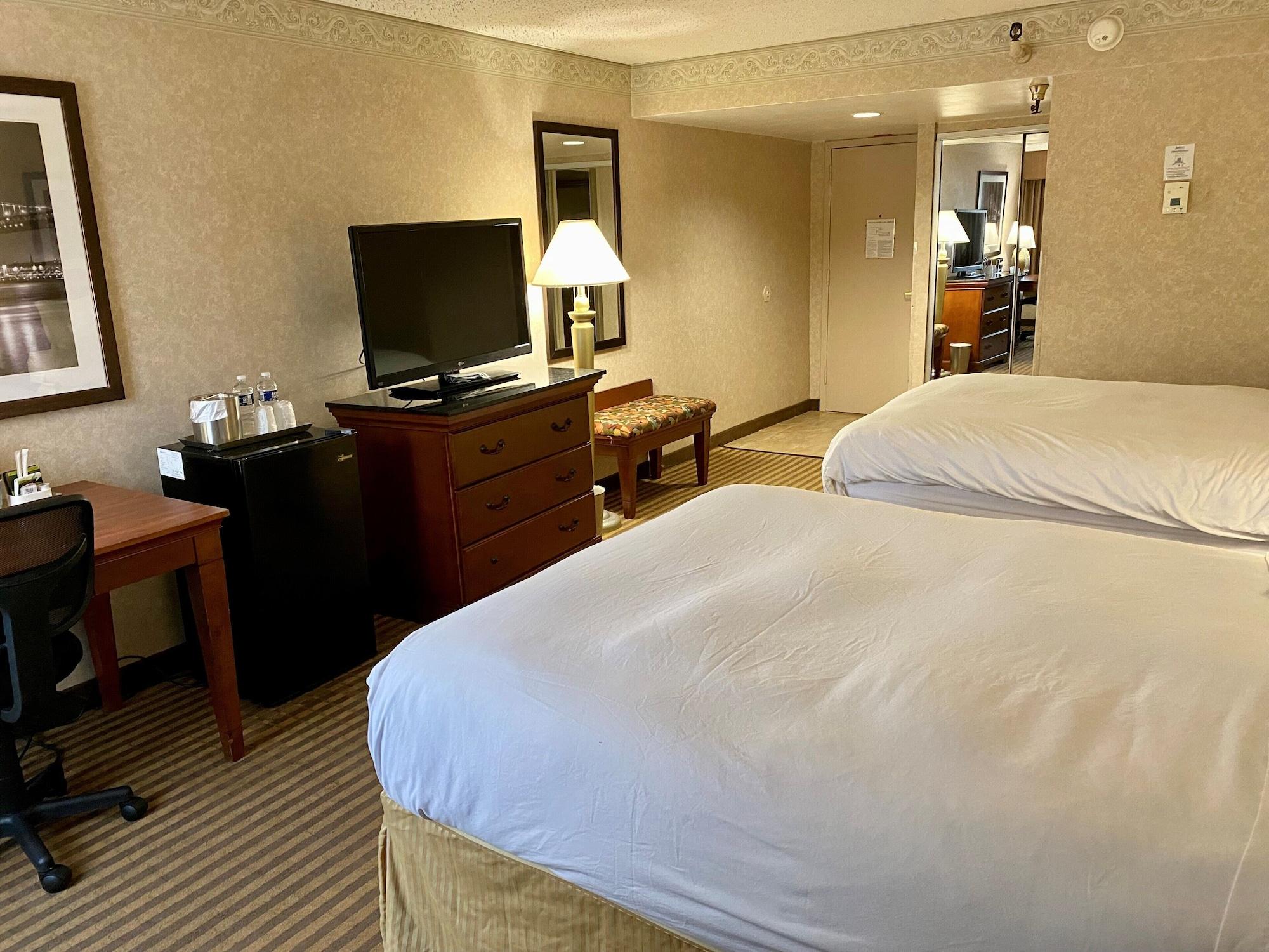 Radisson Hotel Philadelphia Northeast Trevose Exterior photo