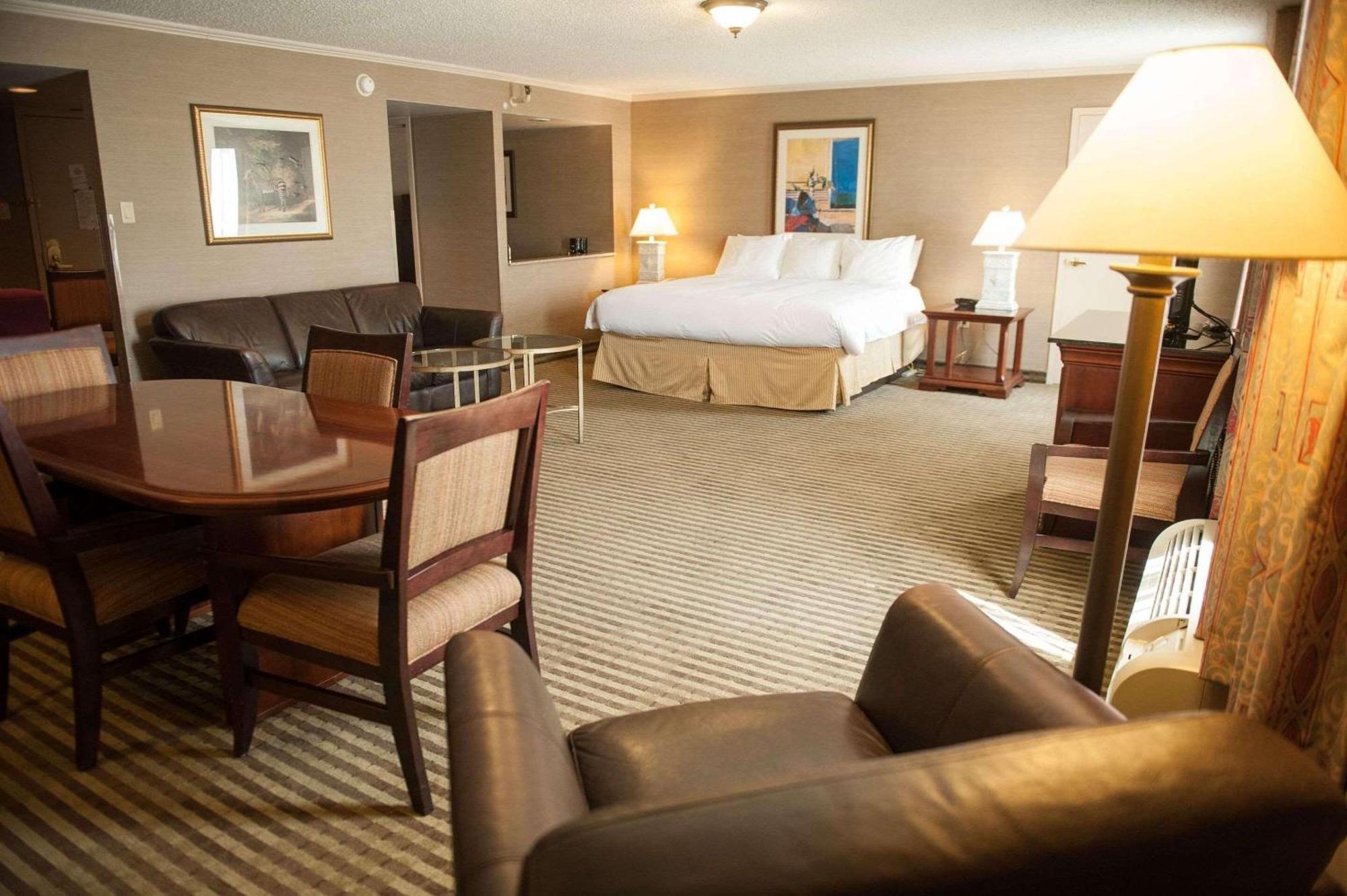 Radisson Hotel Philadelphia Northeast Trevose Exterior photo